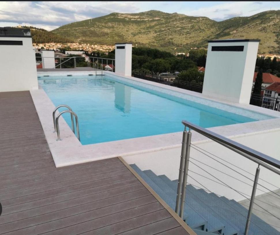 Apartman Cristal Lux Τρέμπινιε Εξωτερικό φωτογραφία