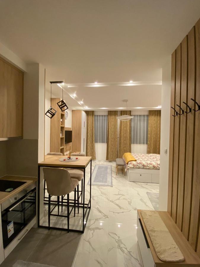Apartman Cristal Lux Τρέμπινιε Εξωτερικό φωτογραφία